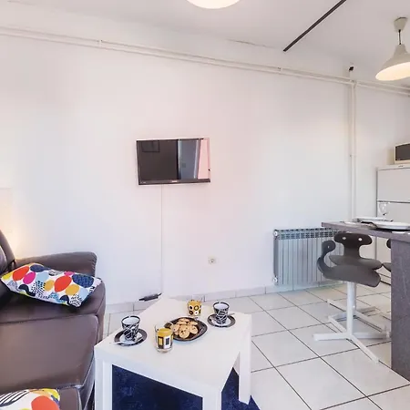 Apartment Awesome In With Wifi *