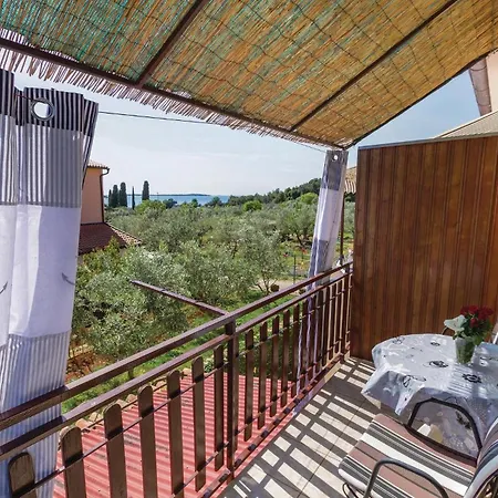 Apartment Awesome In With Wifi Fazana